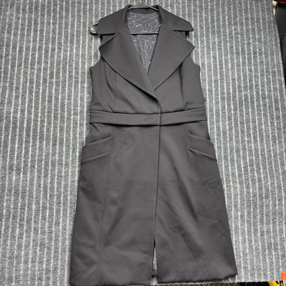 Lululemon Trench Vest Size 6 Black Excellent Sleeveless Longline Pockets‎ (2251)